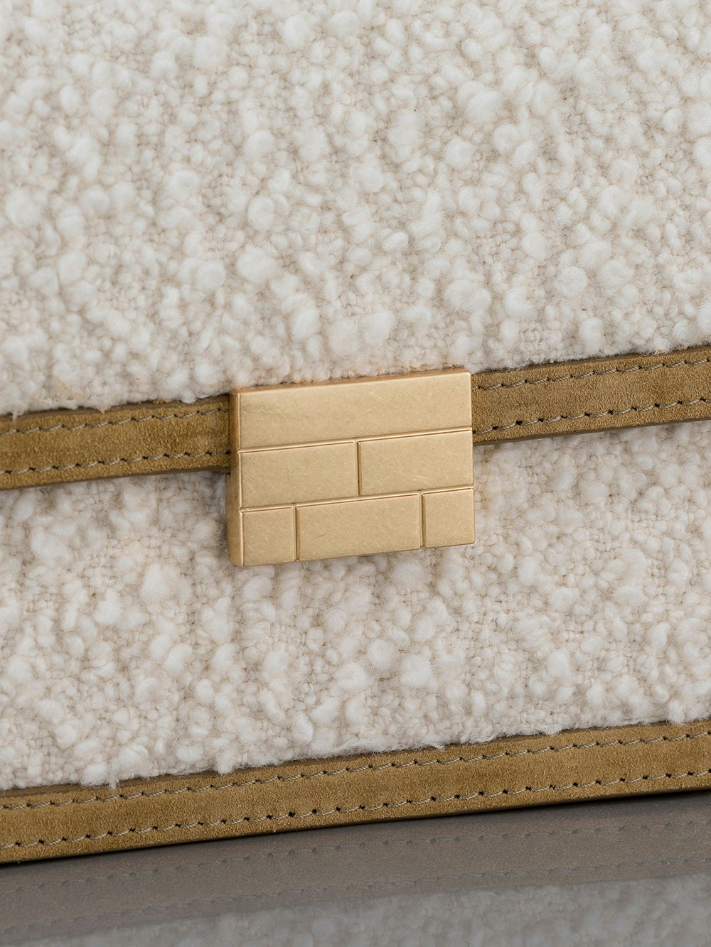 Le Signature Small Top Handle Boucle -- Off White Multi
